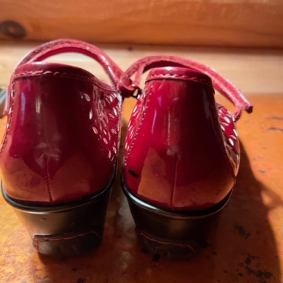 Jambu - Picture 3 of 5